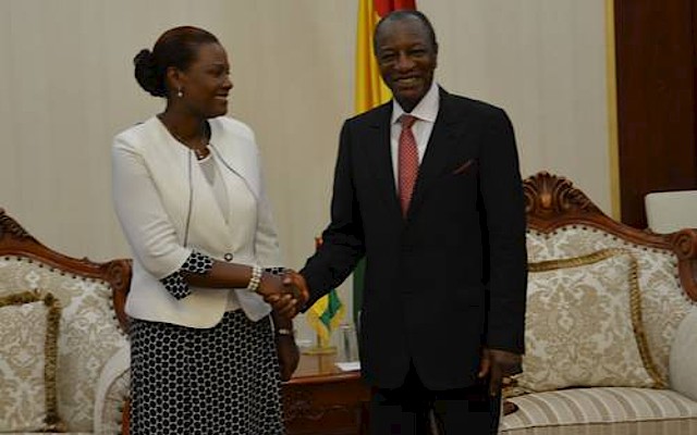 Mme Séraphine Wakana