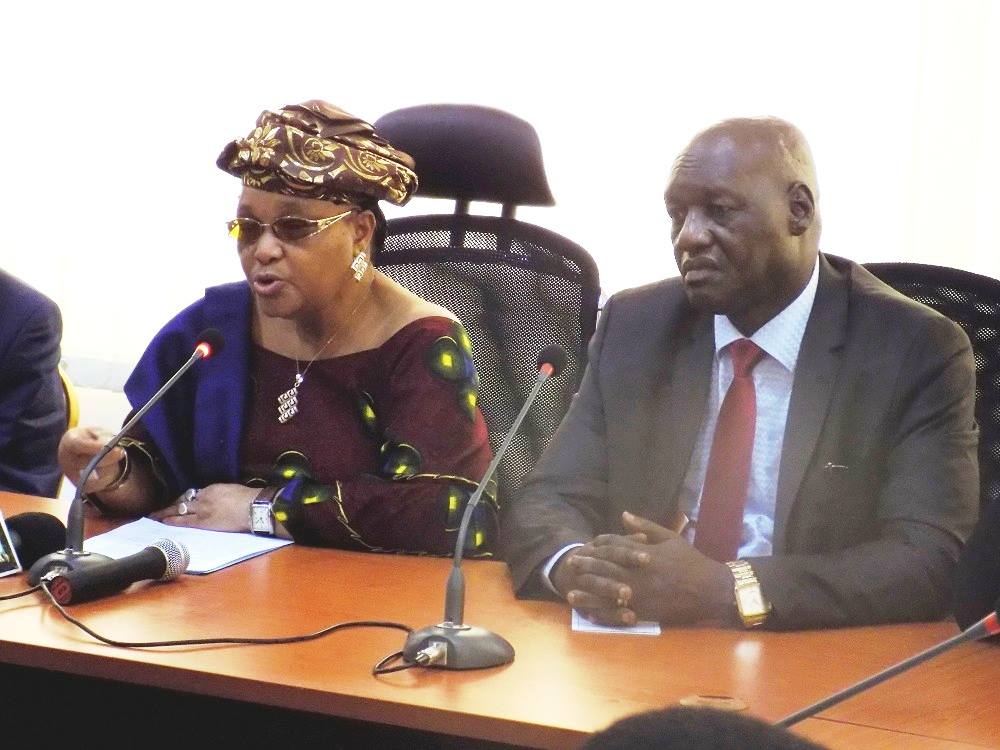 Conseil Economique et Social Hadja Rabiatou Serah Diallo, et le Ministre de la Fonction Publique, de la Réforme de l’Etat et de la Modernisation de l’Administration, M. Sékou Kourouma.
