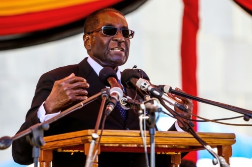 Le président zimbabwéen Robert Mugabe, le 13 avril 2016 à Harare | AFP/Archives | JEKESAI NJIKIZANA