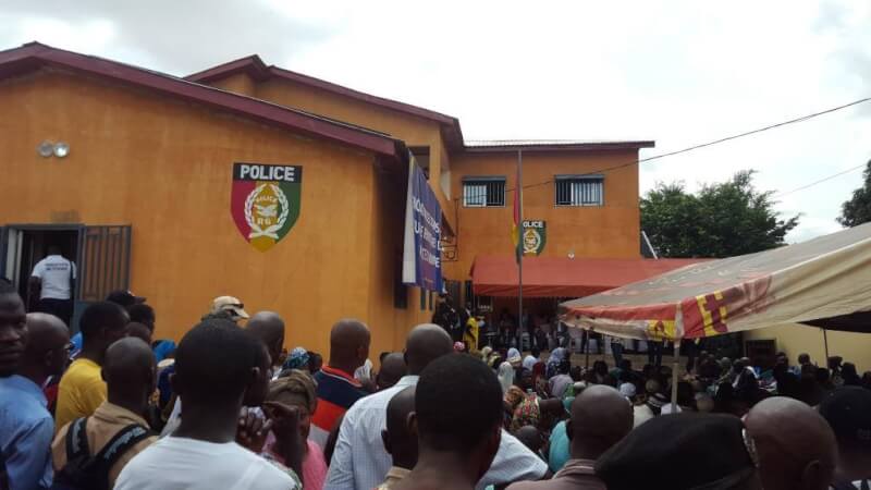 Commissariats de Police et de Police routière (Matoto)