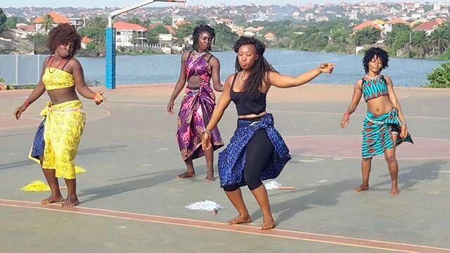 danse d'étudiante de sonfonia