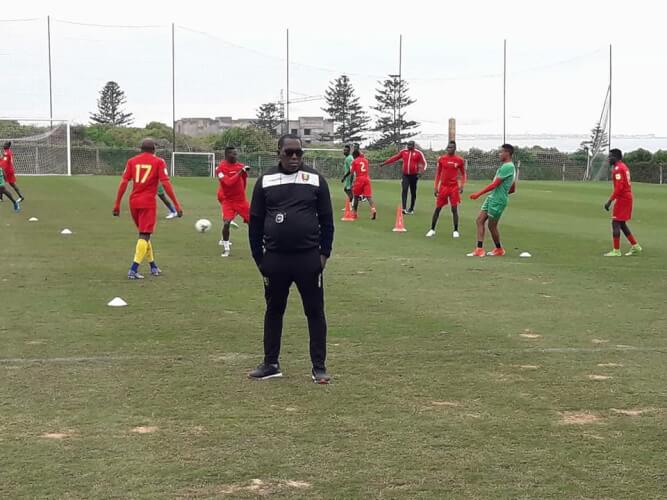 Un onze de départ sans le capitaine Ibrahima Sory Sankhon, mais avec le gardien Abdoulaye Falessadé!