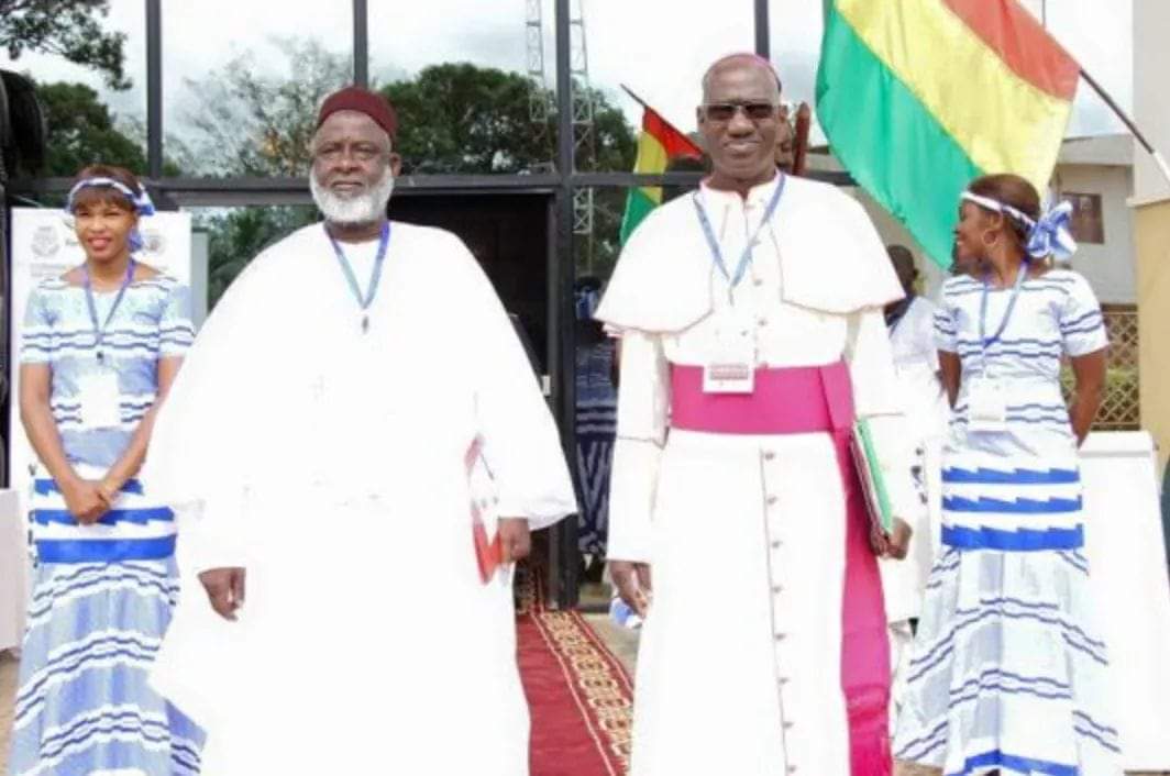 Politique et Religion : Attention à ne pas désacraliser Dieu !