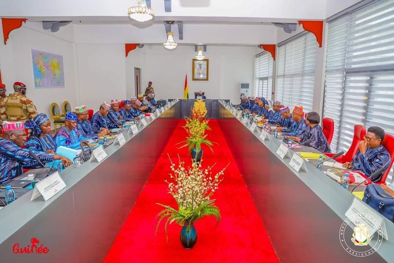 Le gouvernement guinéen de mamadi doumbouya